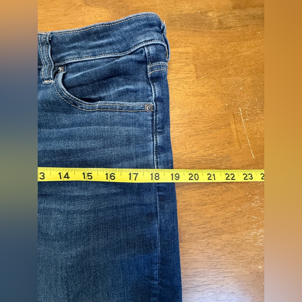 American Eagle Outfitters Next Level Stretch Skinny Bermuda Shorts - Picture 6 of 9